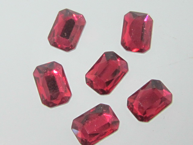 12pcs. EMERALD CUT 8X5.5mm SCARLET FLATBACK European Rhinestones